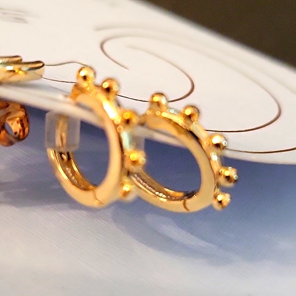 NEW Gold-Plated Earrings 2 Pairs! Studded Huggie Hoops & Curved Double Bar Studs - Picture 8 of 12